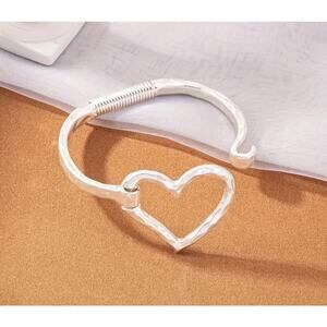 NEW Chunky Silver Tone Heart Bracelet Trendy